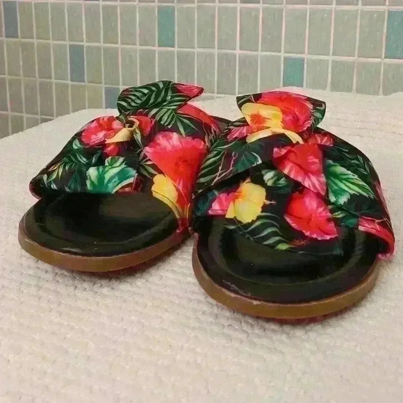 A.S.N.Y. Tropical Floral Slip On Slides Flat Sandals - Picture 4 of 10